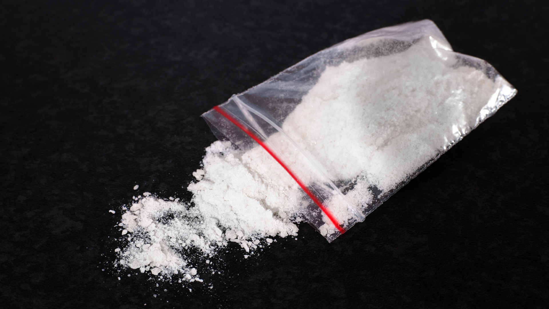 마약 먹고 버젓이 번화가 활보.. 지난해 '마약범죄 역대 최대 기록'