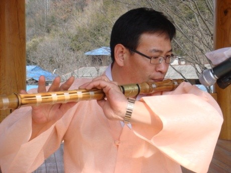 김동하대금.jpg
