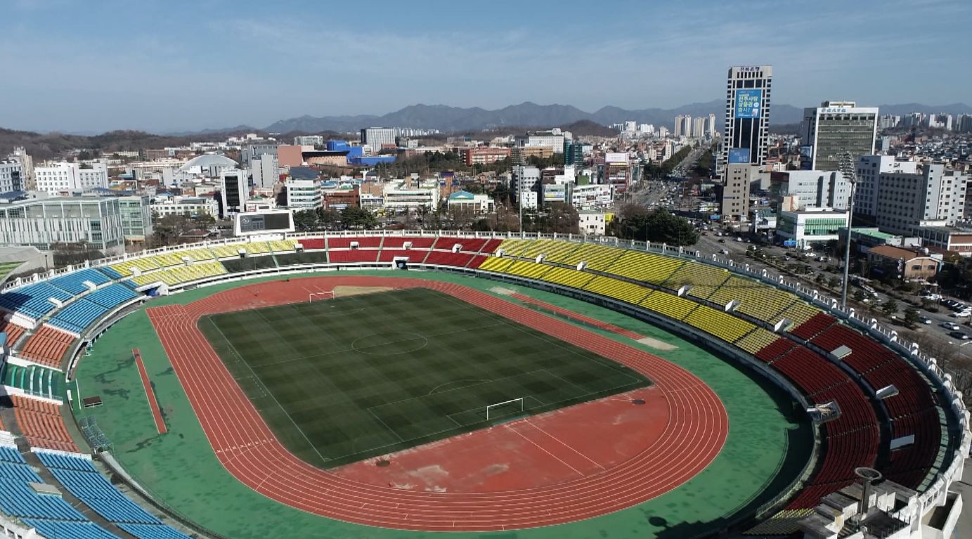 전주종합경기장 개발 논란..다음 달 착공 유보 요구