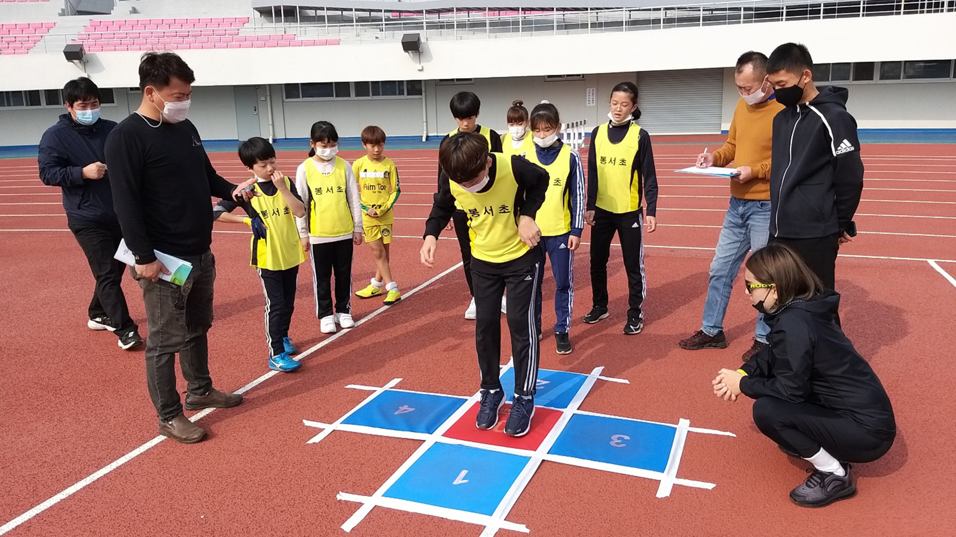 초등생 육상 교수법 향상 위한 교사 실기 연수