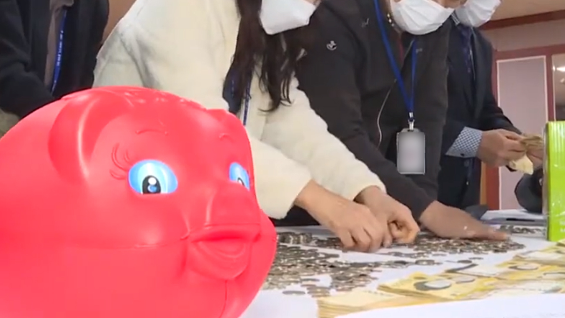 현금 기부·기부자 매년 감소.. 경제적 이유가 원인