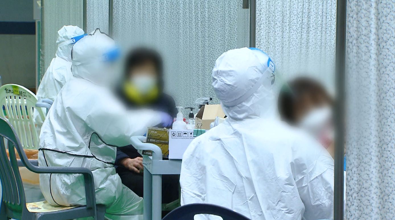 어제(12일) 코로나19 신규 확진자 '822명'