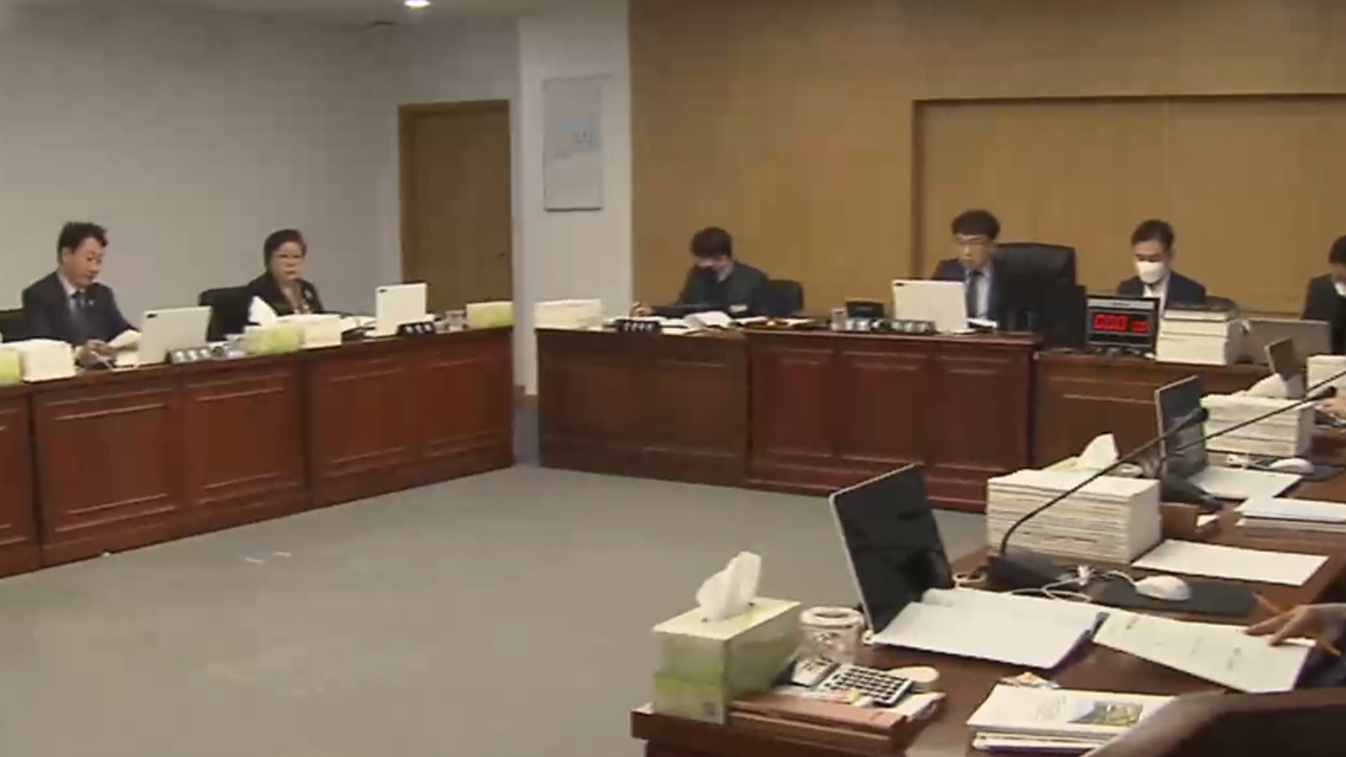 서거석 정책 첫 행정감사..