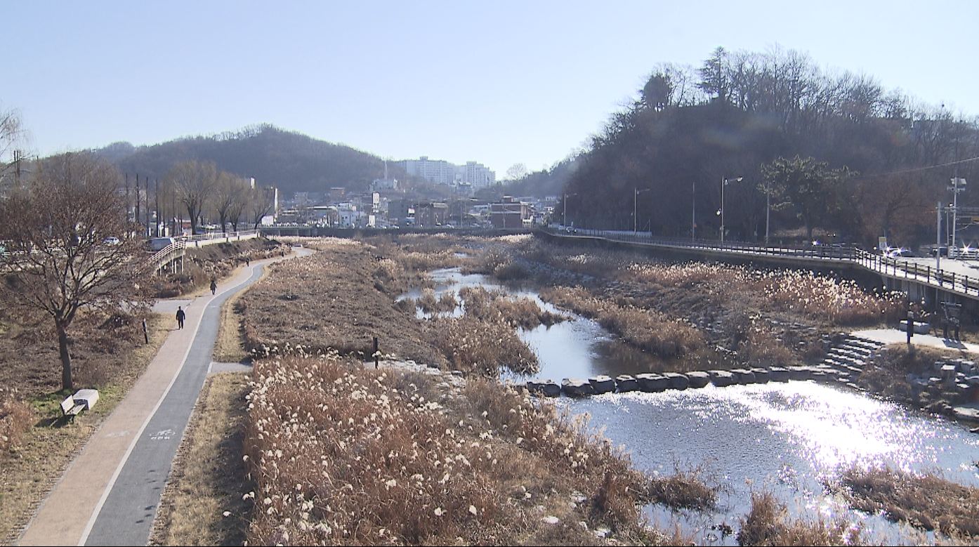 낮 최고 기온 19~22도..대기 건조해 화재 주의