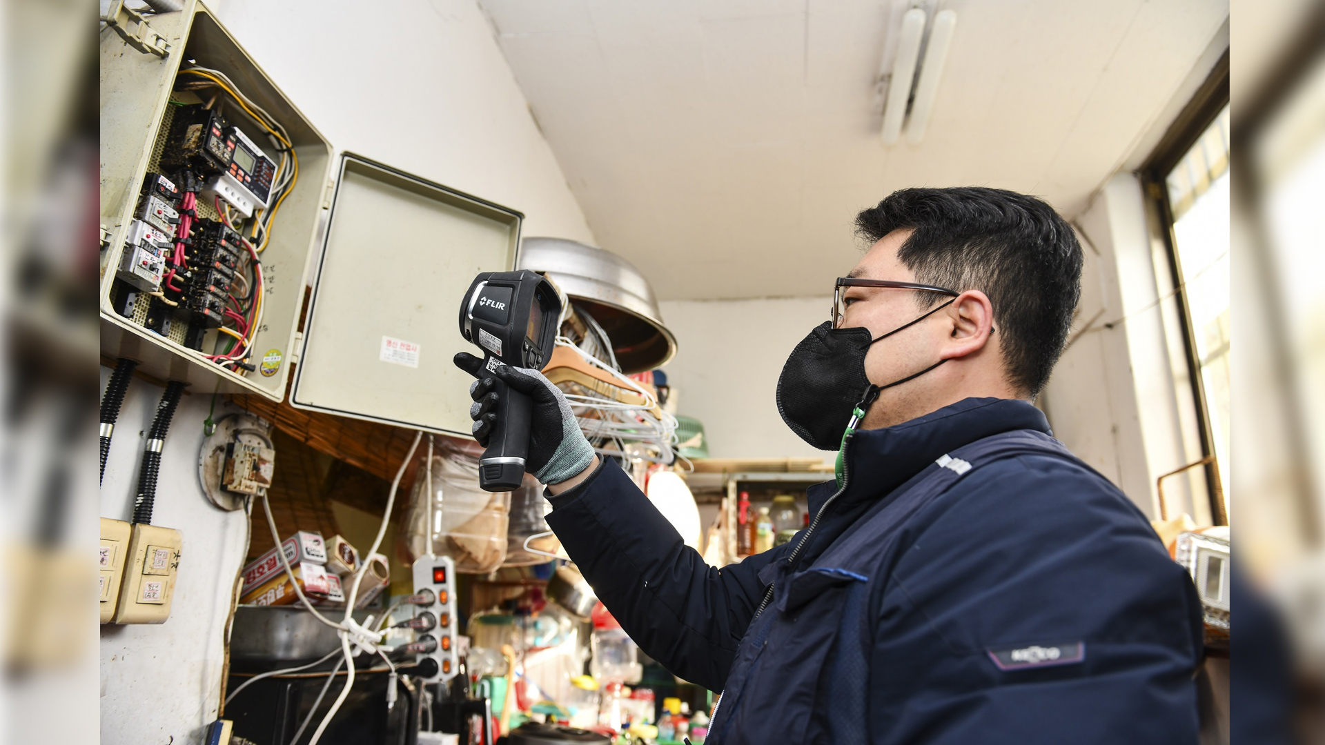 전기안전공사, 안전 수칙 준수 당부..전통시장 점검도 진행