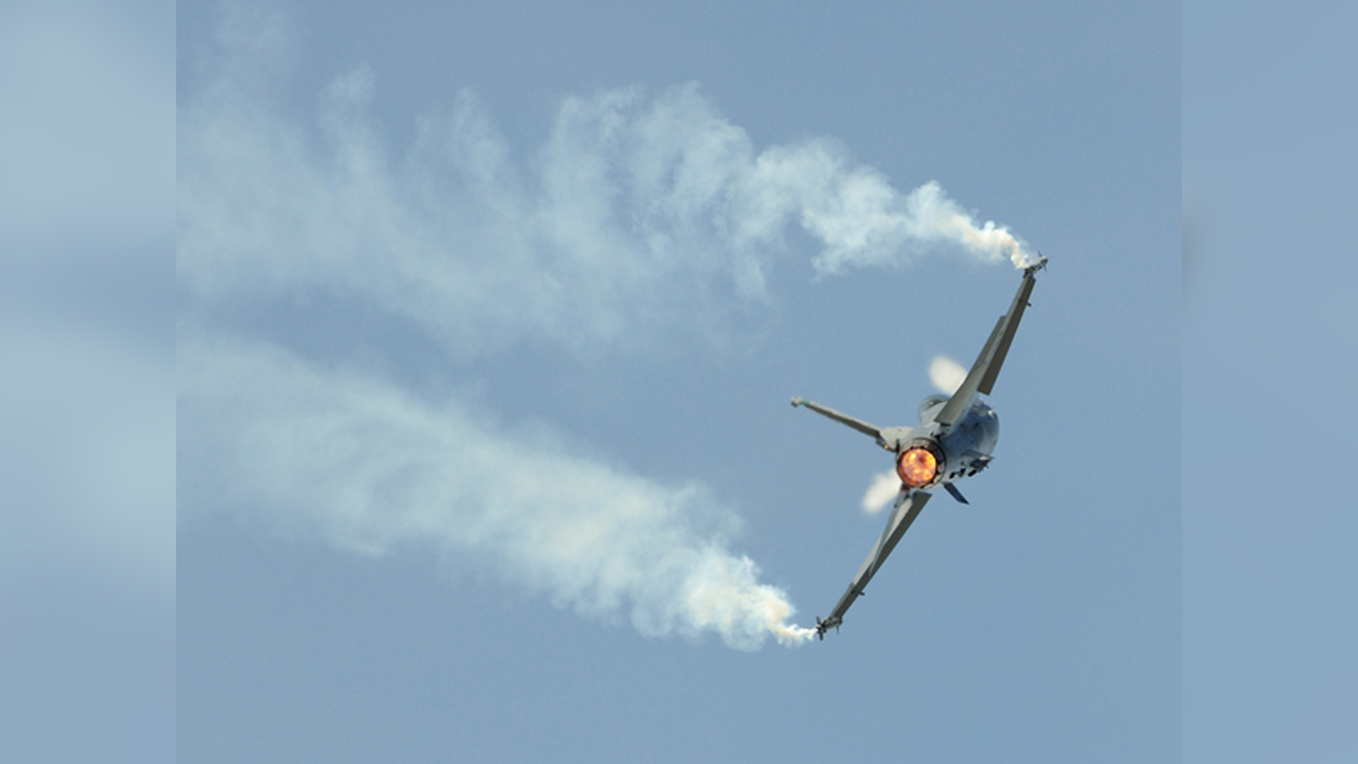 군산서 주한미군 F-16 전투기 추락..올해 들어 두 번째