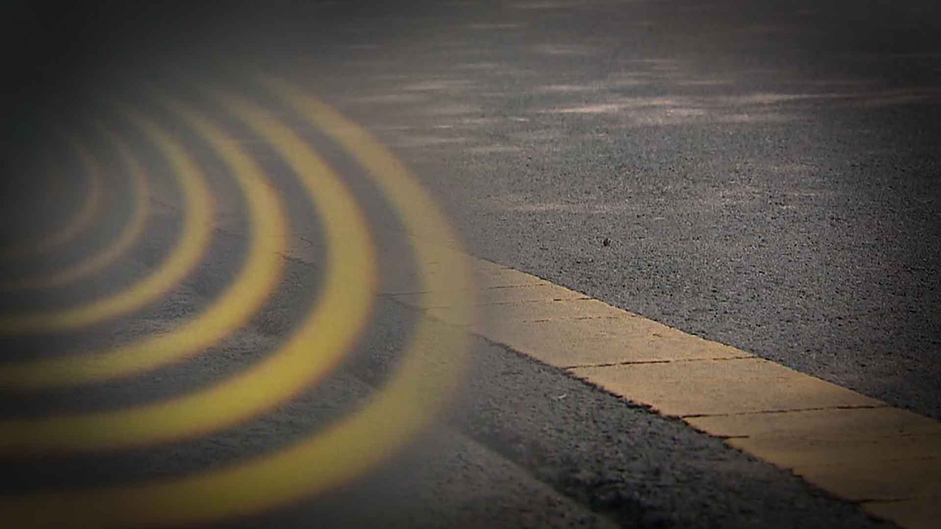 도로에 누워있다 차에 깔려 숨져.. 익산·광양서 같은 사고 2명 사망