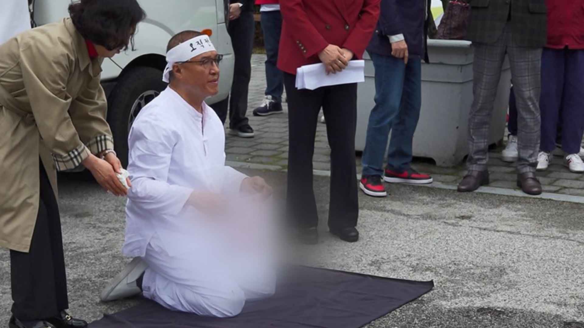 정운천, '함거 유세' 이어 '혈서' 동원해 지지 호소