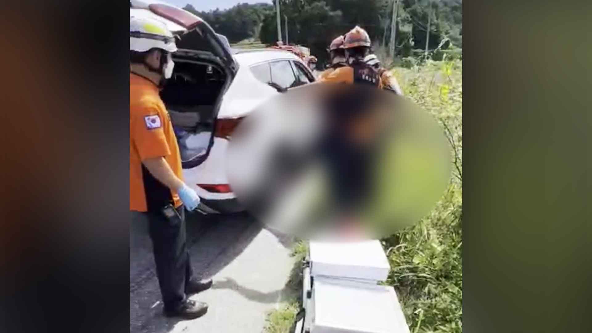 승용차가 오토바이 옆 들이받아.. 80대 숨져