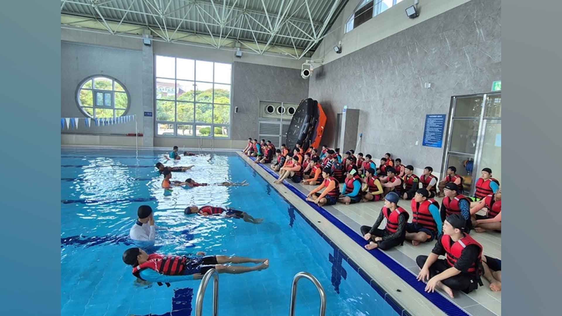 전북 초등생 10명 중 8명 '생존수영' 교육에 만족