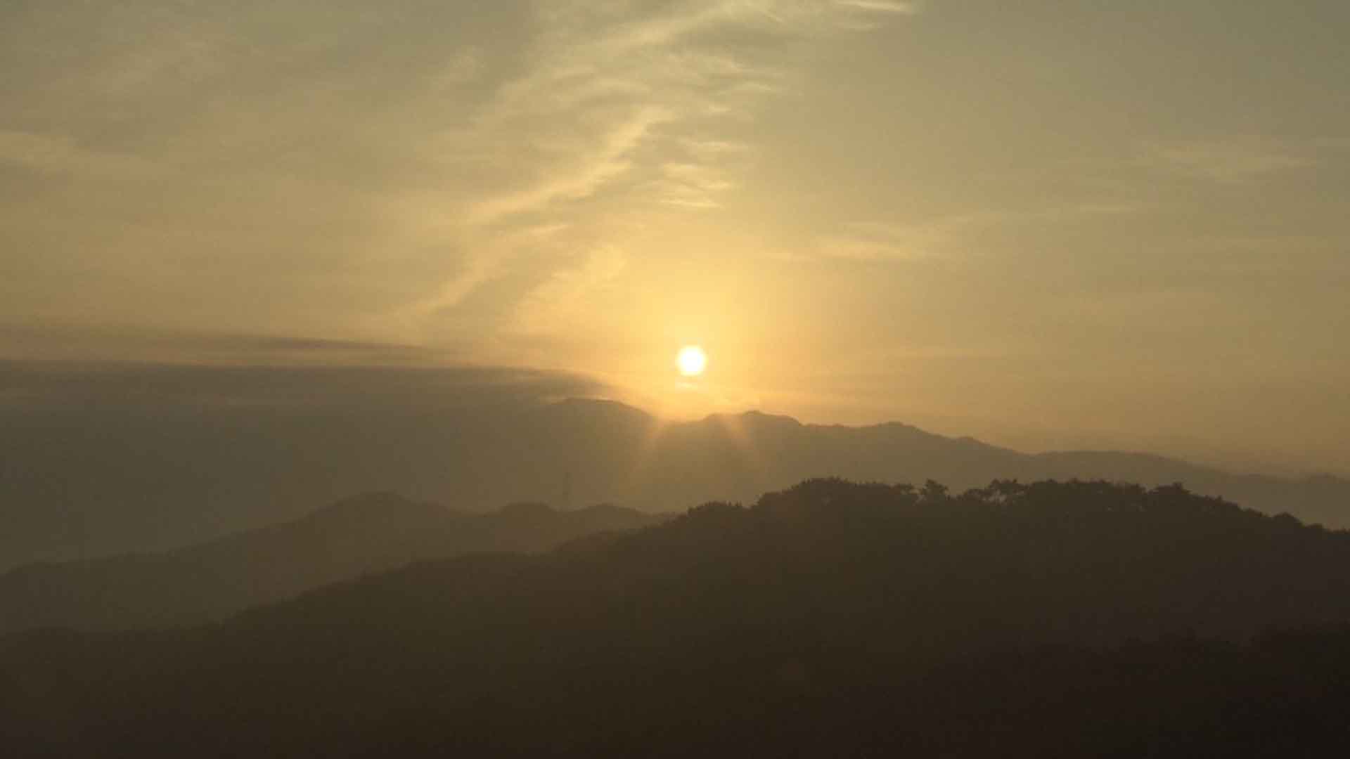 내일(1일) 구름 사이 해돋이.. 전주 7시 42분·군산 7시 44분