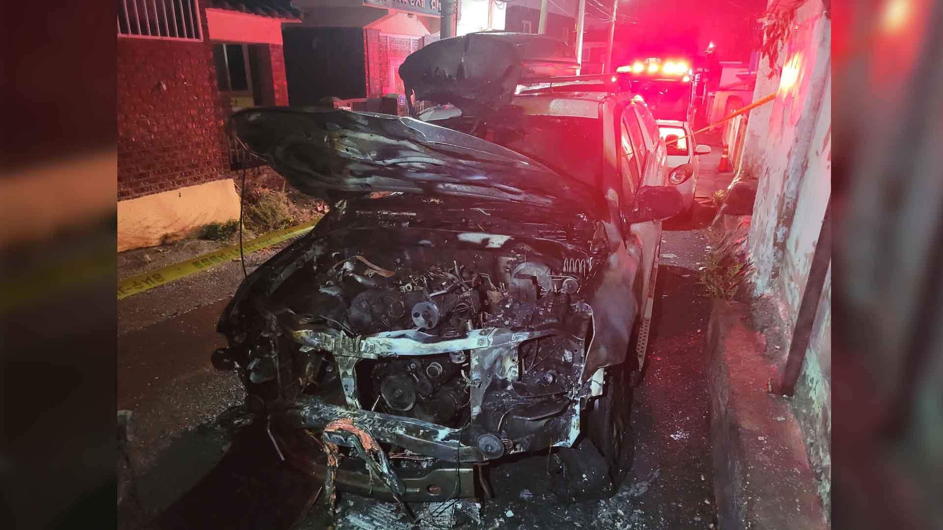 지인 오토바이 불 질러 승용차 2대 더 태운 50대 체포