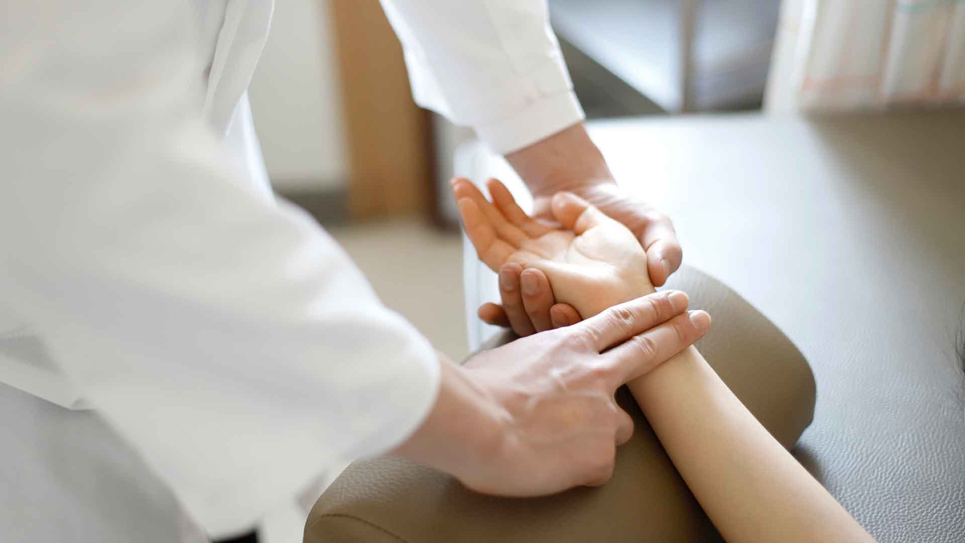 군산시, 한의학 기반 치매 예방 사업 추진..1인당 70만 원 지원