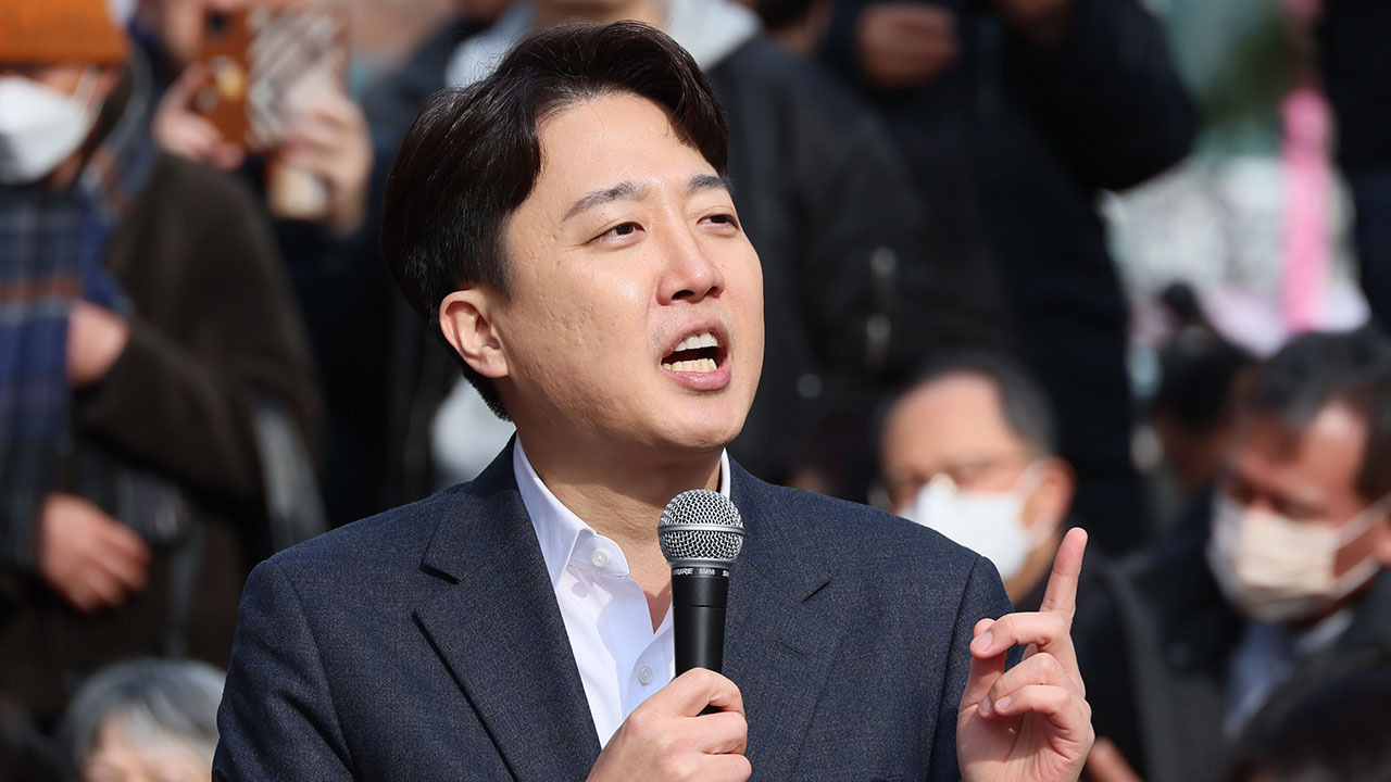 이준석, 대선 출마 선언.. 