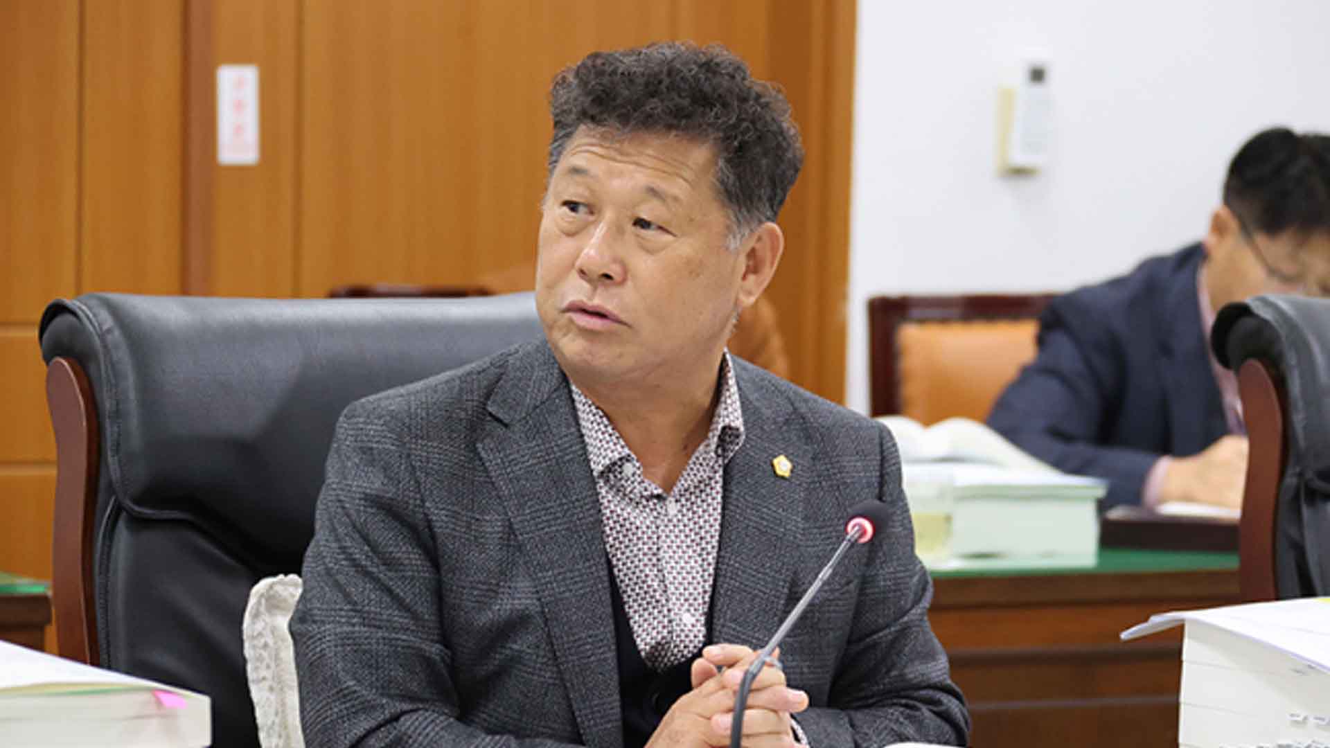 민주당, '여직원 폭행 의혹' 차남준 고창군의회 부의장 제명