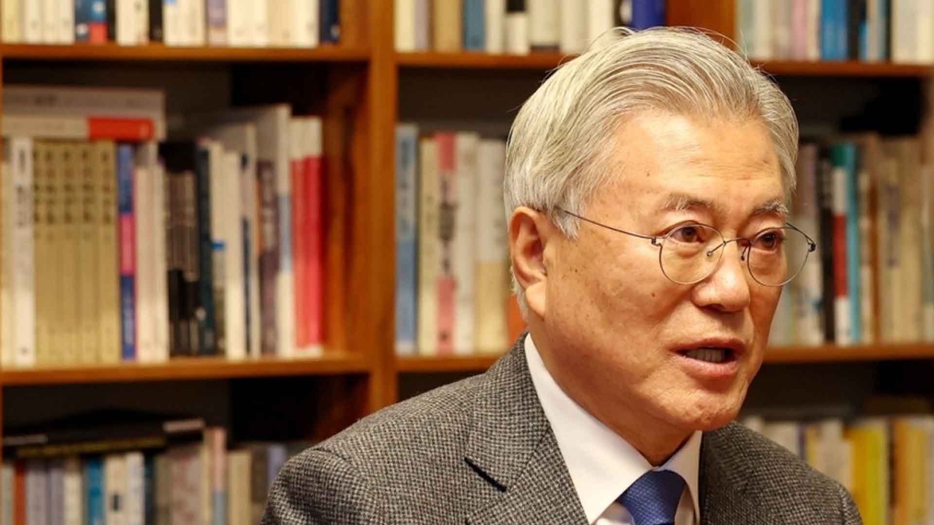 文, 공수처에 뇌물수수 혐의 수사 검사 고발.. 