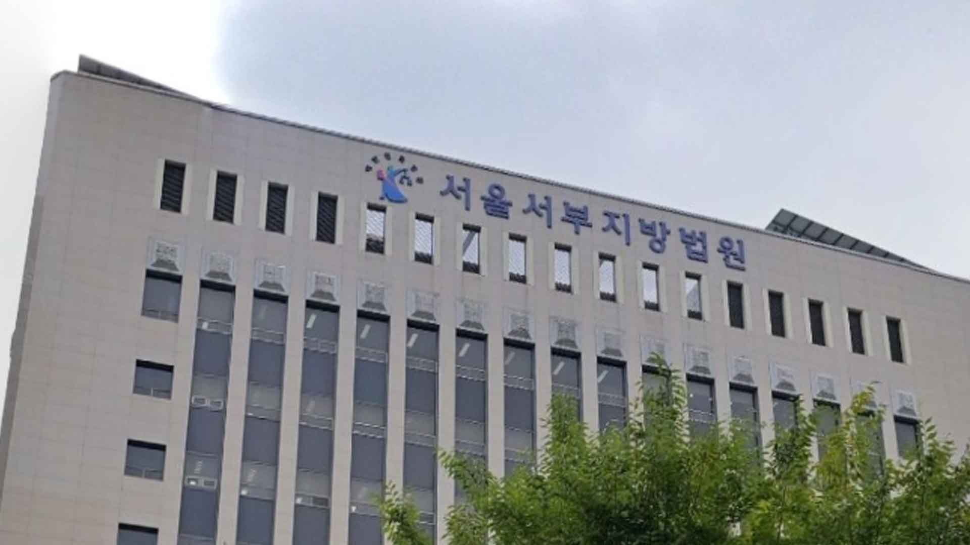 승차 거부 실랑이하다 승객 매달고 주행.. 택시기사 징역 8개월