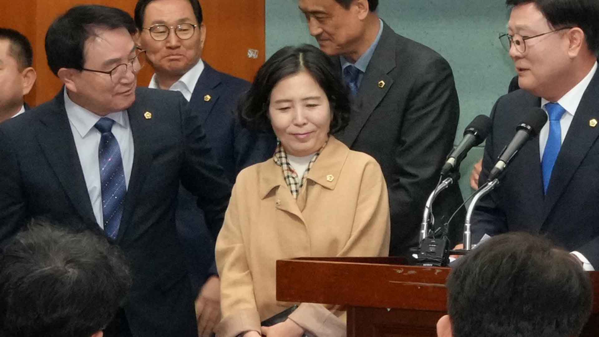 국민의힘 이수진 전북도의원.. “대통령 탄핵 환영”