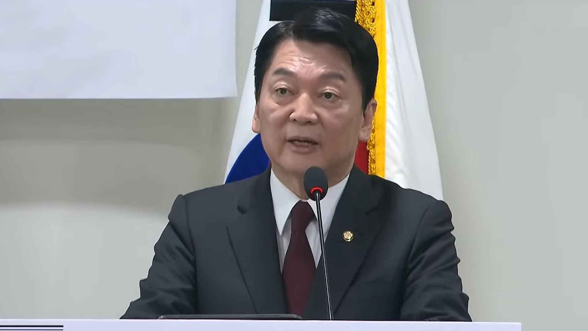 안철수 “전광훈 출마는 보수의 정신에 대한 모욕”