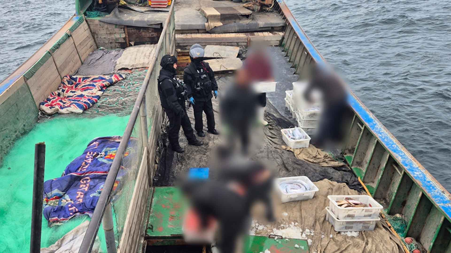 해경, 1달간 외국 어선 특별 단속.. 하루만에 6척 경고