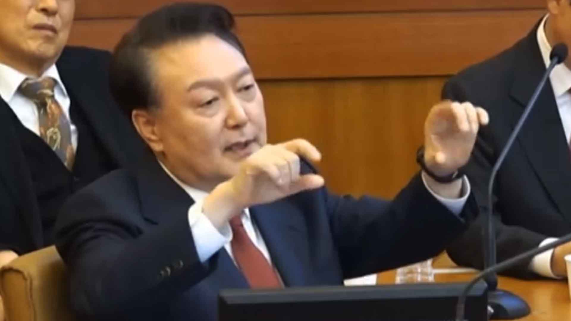 尹 탄핵심판 방청에 9만 6370명 몰려.. '4818대 1' 기록
