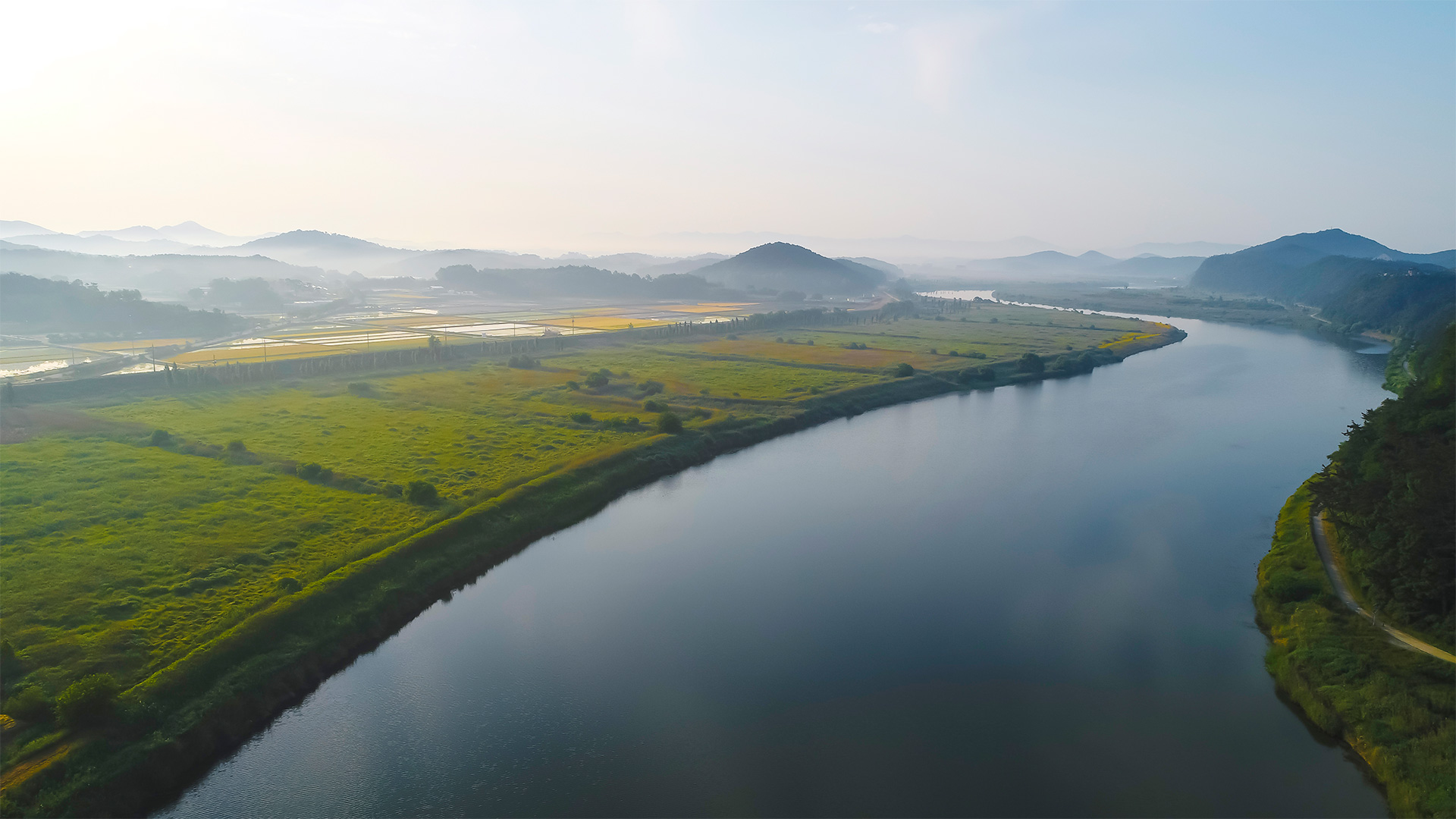 내륙 짙은 안개.. 낮 최고 31도
