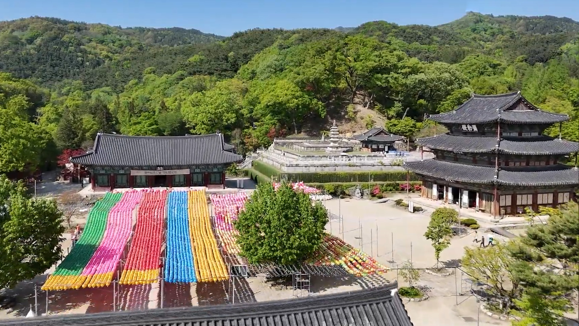 금산사 전 주지 '공사대금 횡령 의혹'.. 경찰, 금산사 압수수색