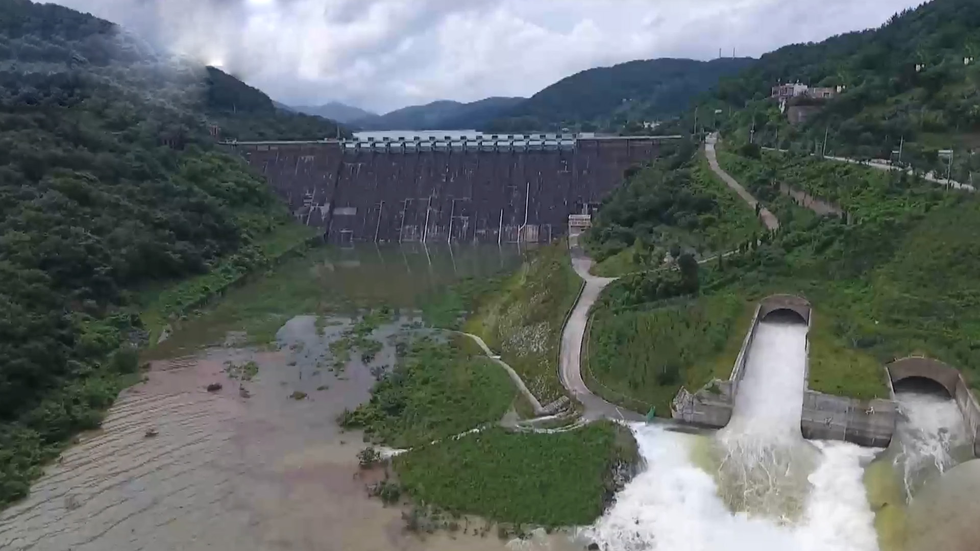 다목적댐 안정적인 저수율 유지.. 