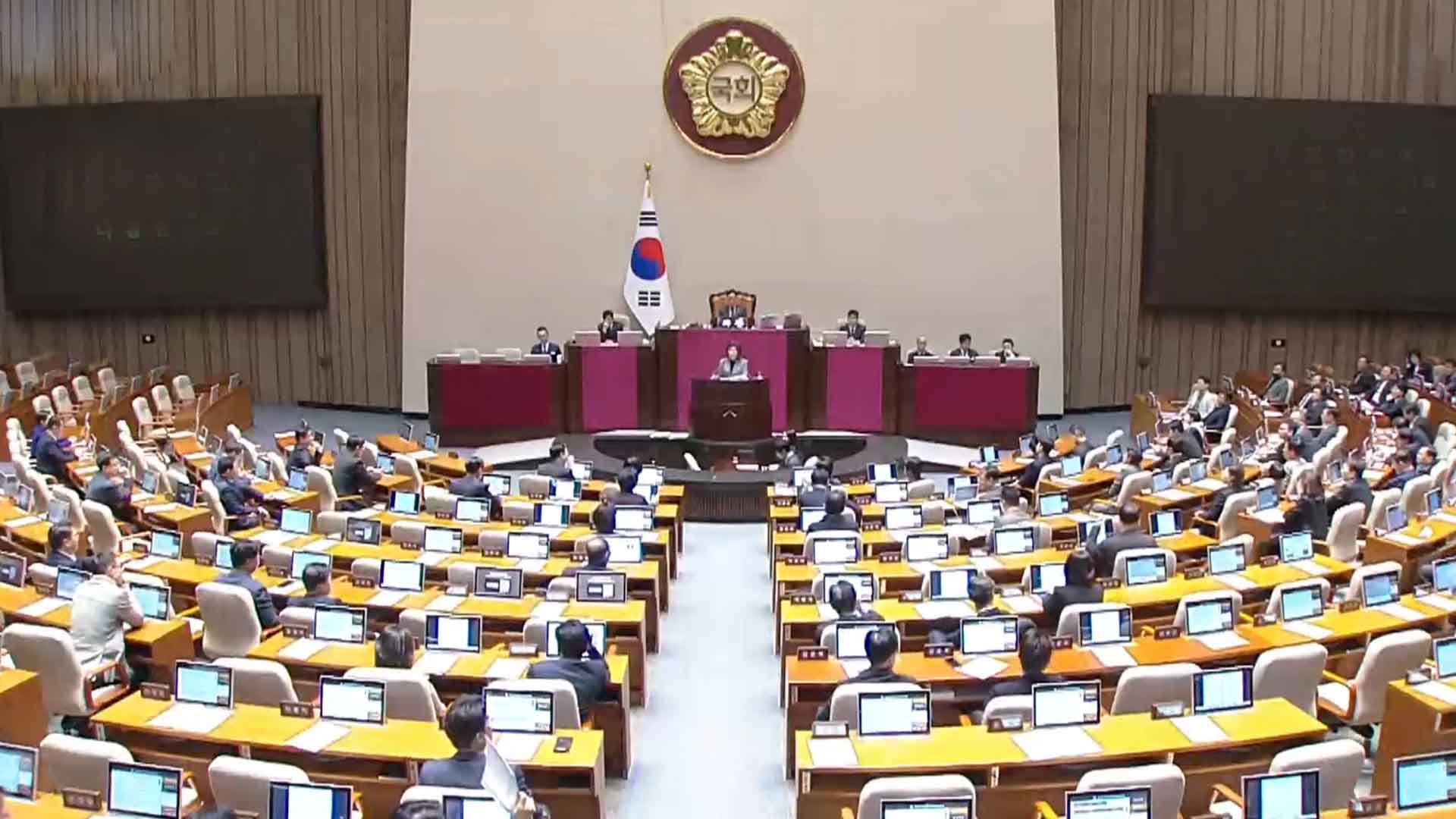 '허위정보근절법' 與 주도 국회 통과.. 찬성 170명·반대 3명