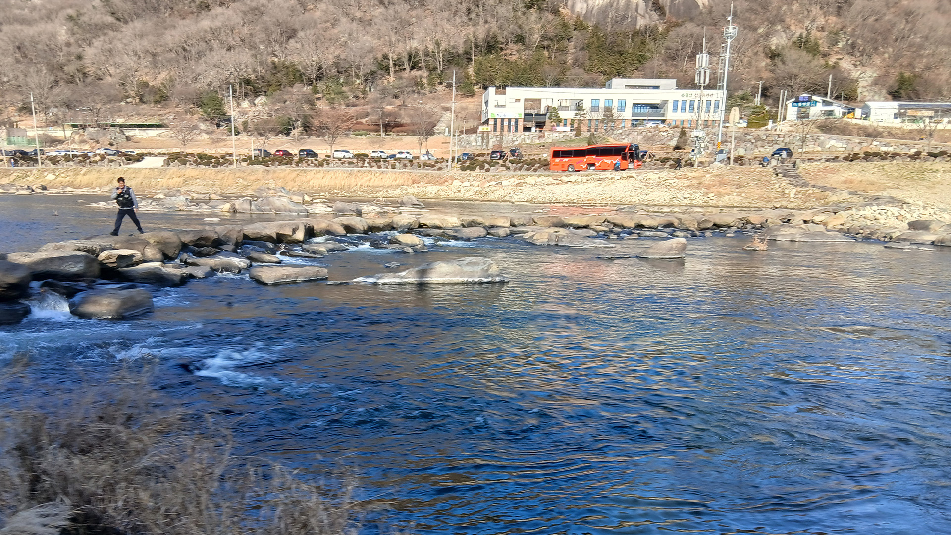 섬진강에서 징검다리 건너던 50대 물에 빠져 숨져