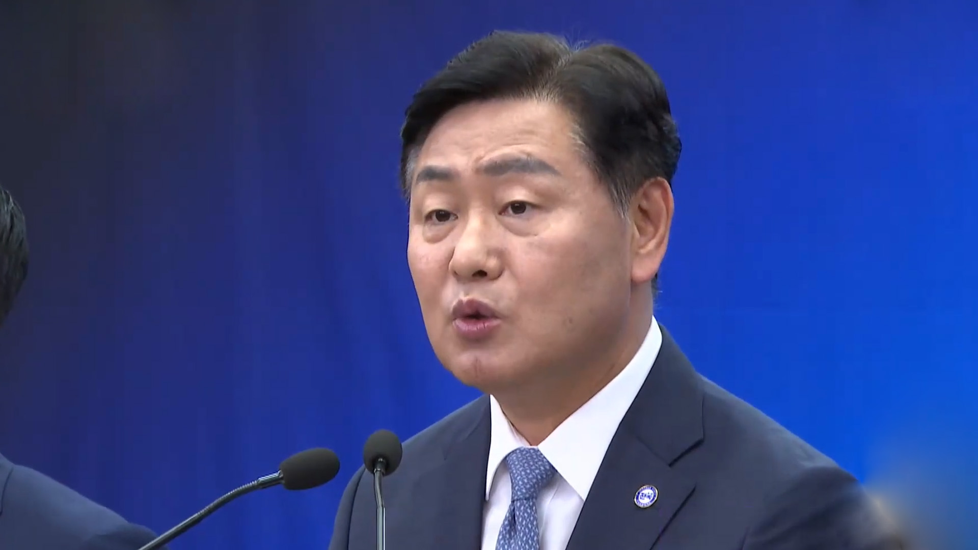 김관영 지사, 예비후보 없이 경선행.. 