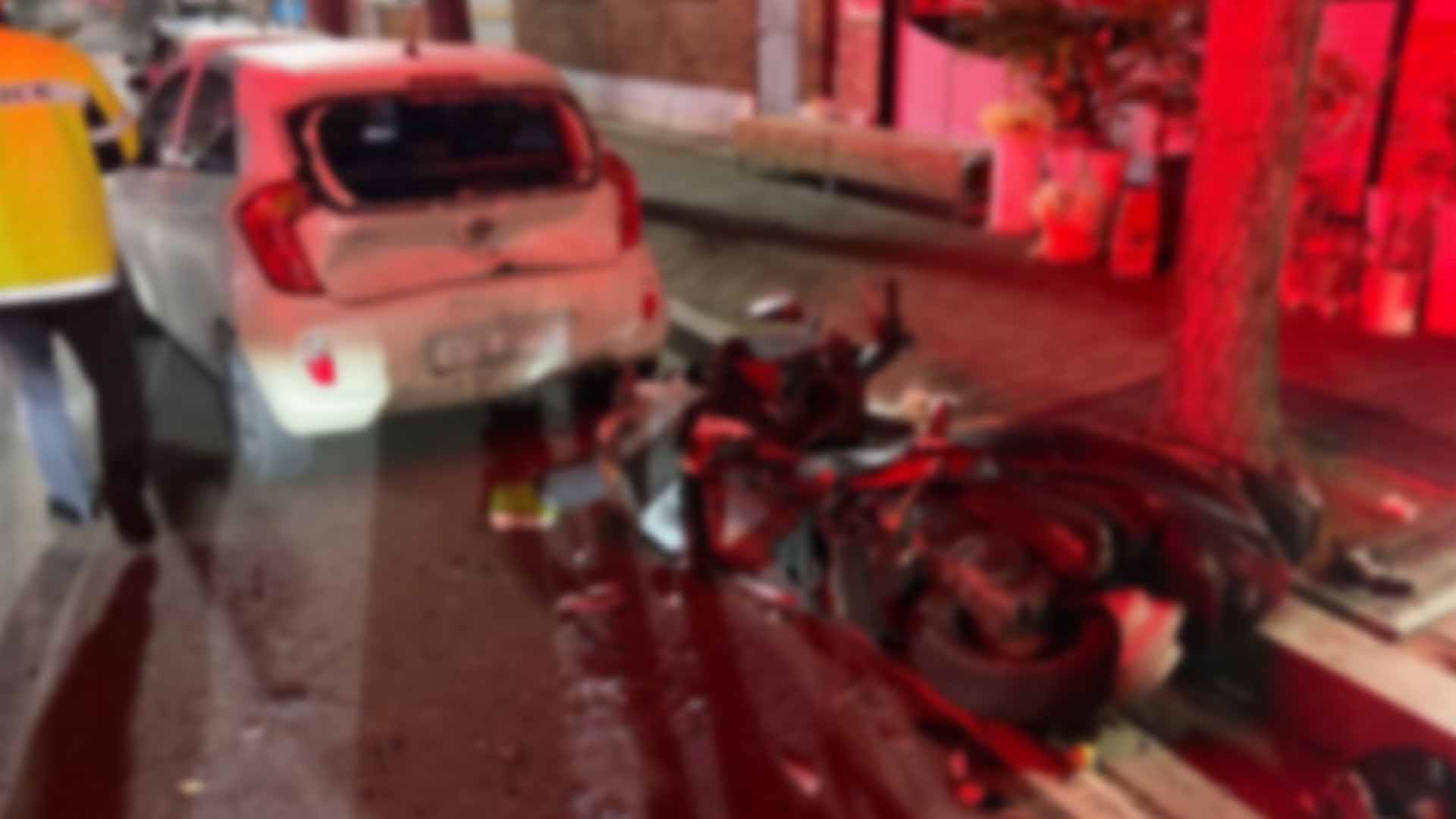 술 마시고 오토바이 운전하다 차량과 충돌..2명 부상