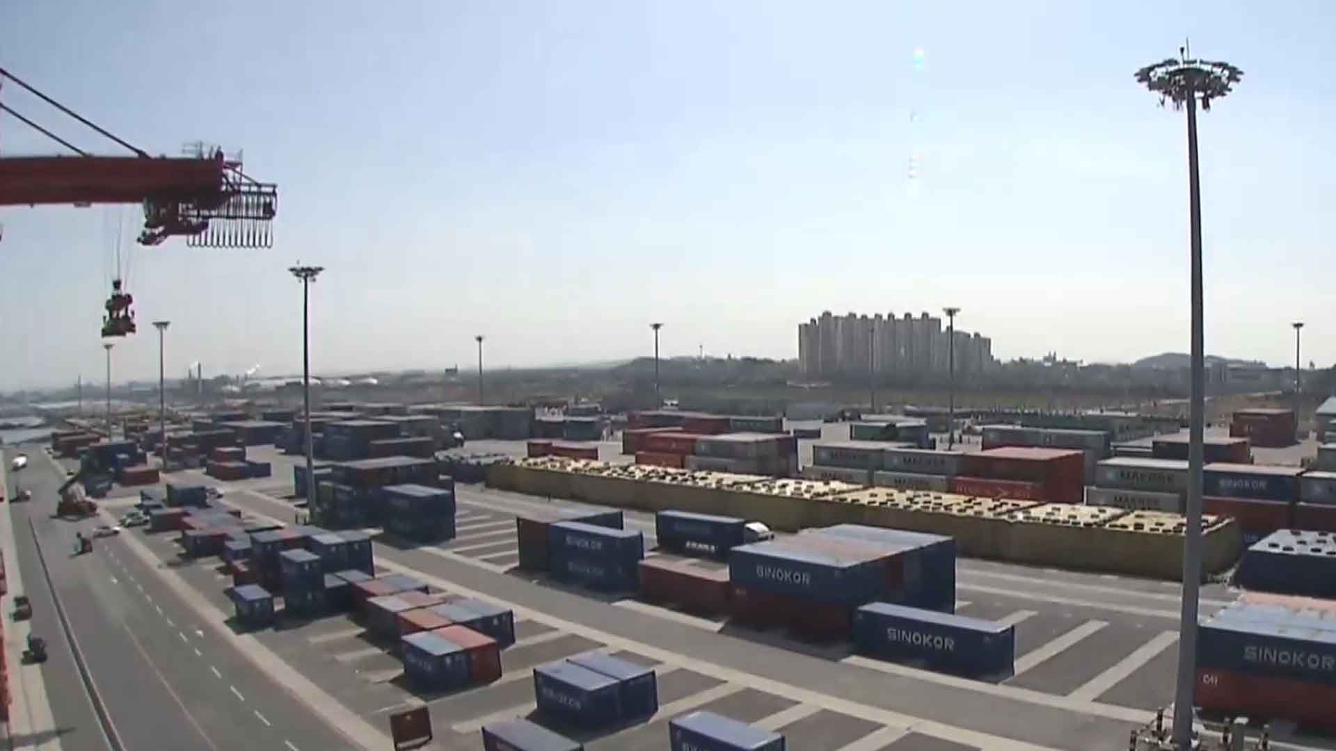 군산항 특송화물 5년 새 10배.. 시설 확충 추진