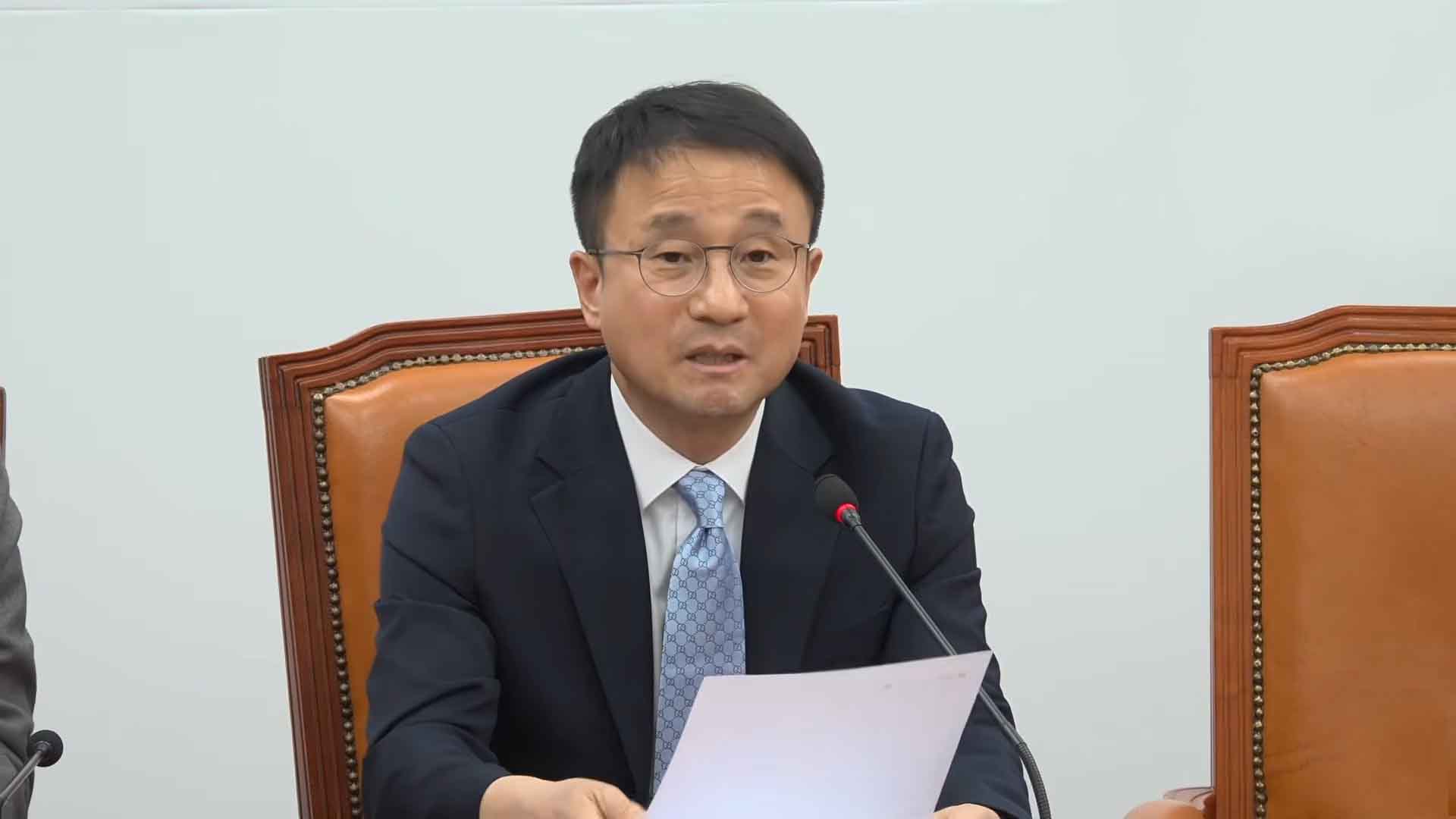 한병도, 연임 위해 원내대표직 사퇴