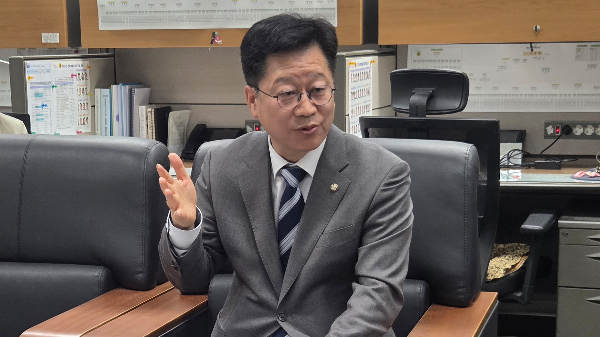 안호영 의원 경선 참여, 김관영 정책연대 단일화 논의 따라 결정