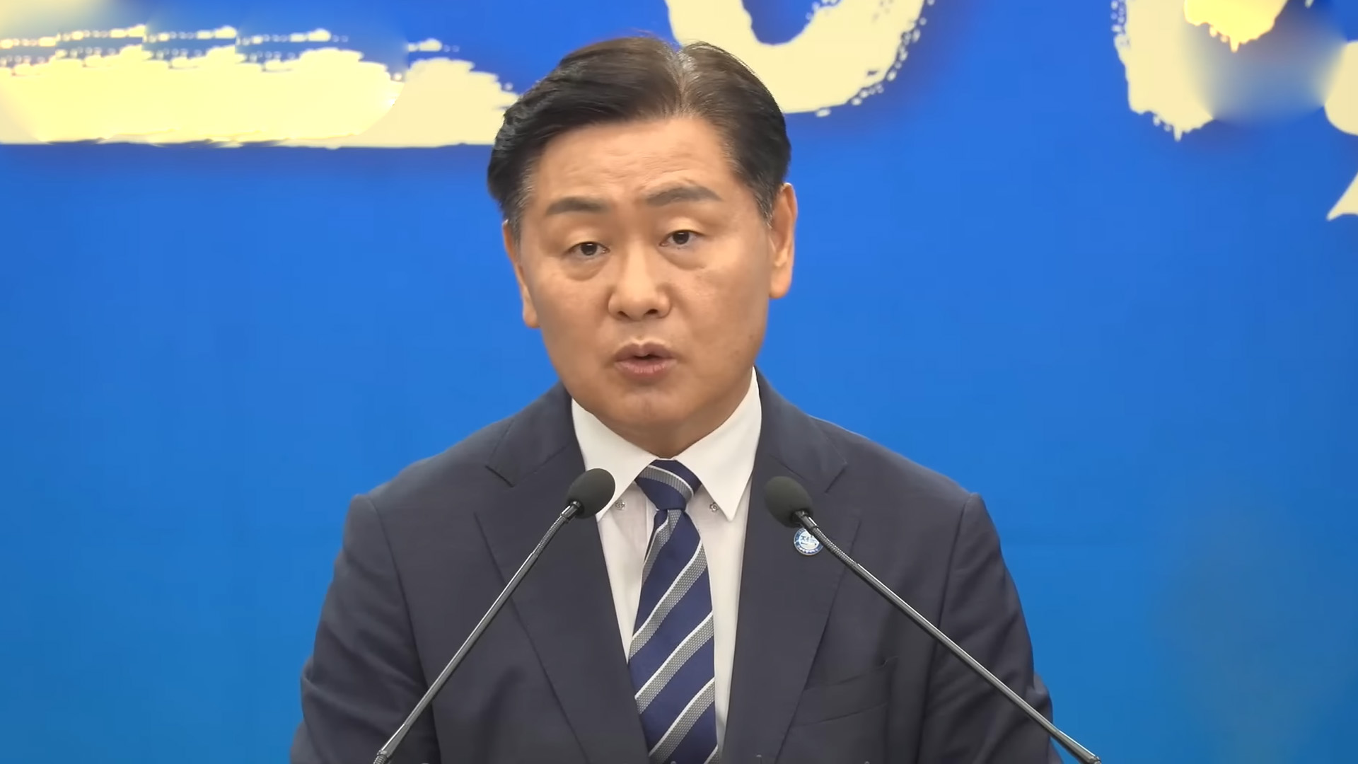 민주 '복당 불허' 방침에..김관영 