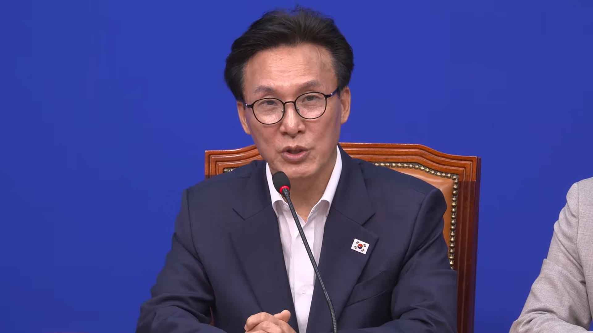 [속보] 김민석 “조희대, 대법관 추천위 무력화 시도.. 허망한 계략”